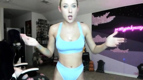 Hot Amateur Webcam Teen Masturbates For...